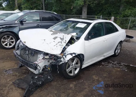 2012 Toyota Camry Se/Le/Xle z USA, uszkodzony, nr VIN 4T1BF1FK8CU113919